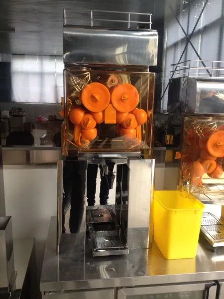 Соковыжималка для цитрусовых Foodatlas 2020AMM-(IS) (настольная, корпус прозр пласт, конт нерж, GB)